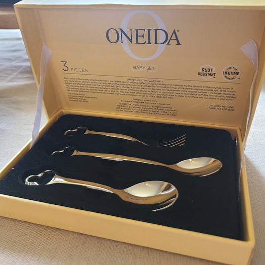 Oneida Duckling 3 piece Fine Flatware Baby Set