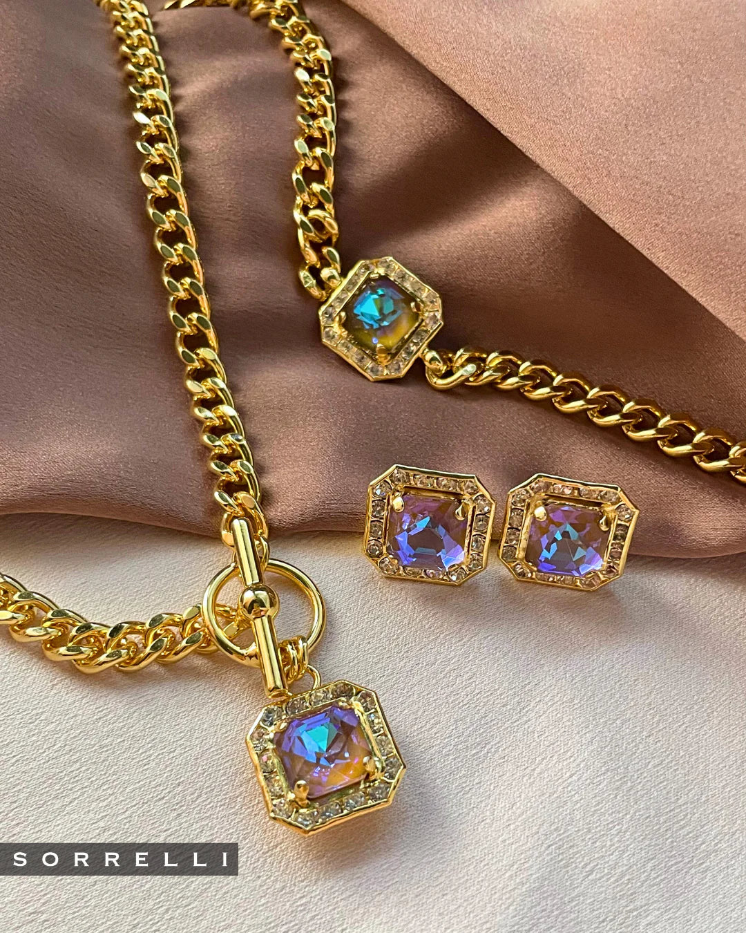 Autumn Pendant Necklace-Cappuccino Delite