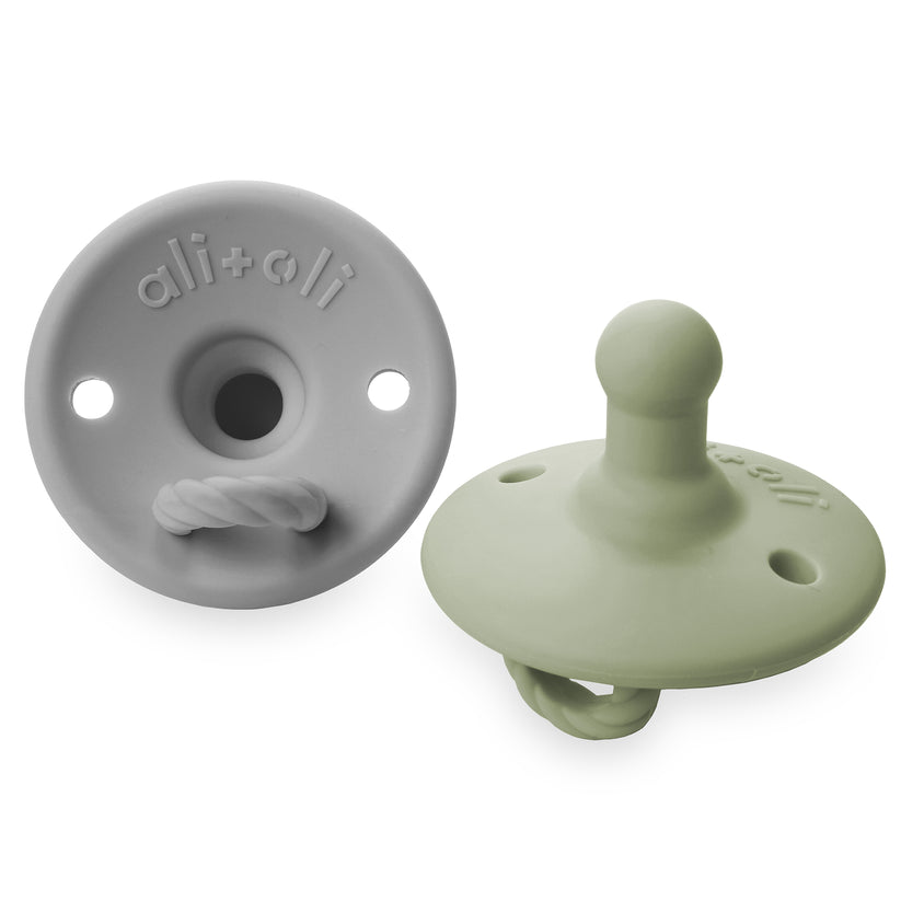 Ali + Oli Pacifier Set