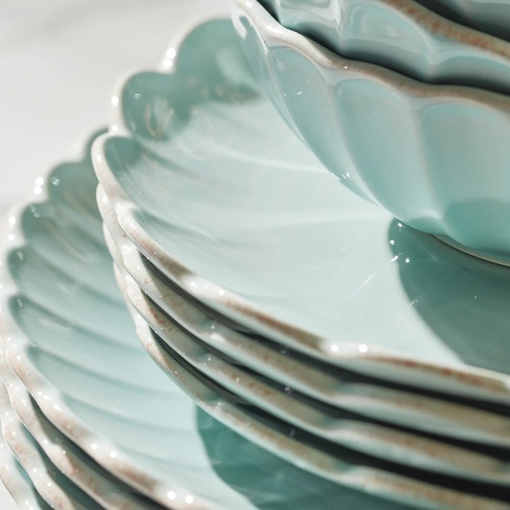 French Perle Scallop 4pps Ice Blue