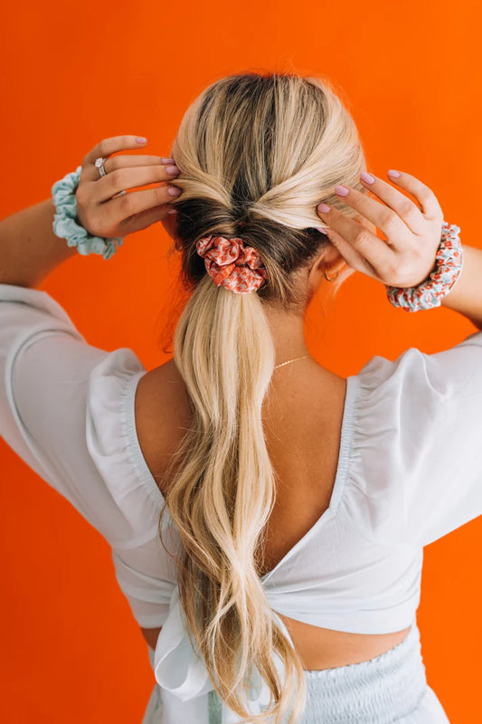 Calming Coral 3-pack Large Silk Scrunchies