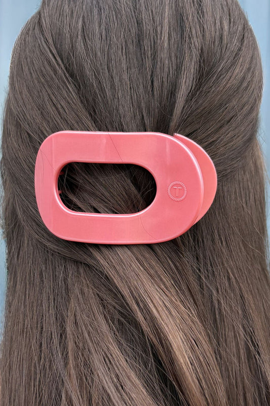 Calming Coral Medium Flat Round Hair Clip
