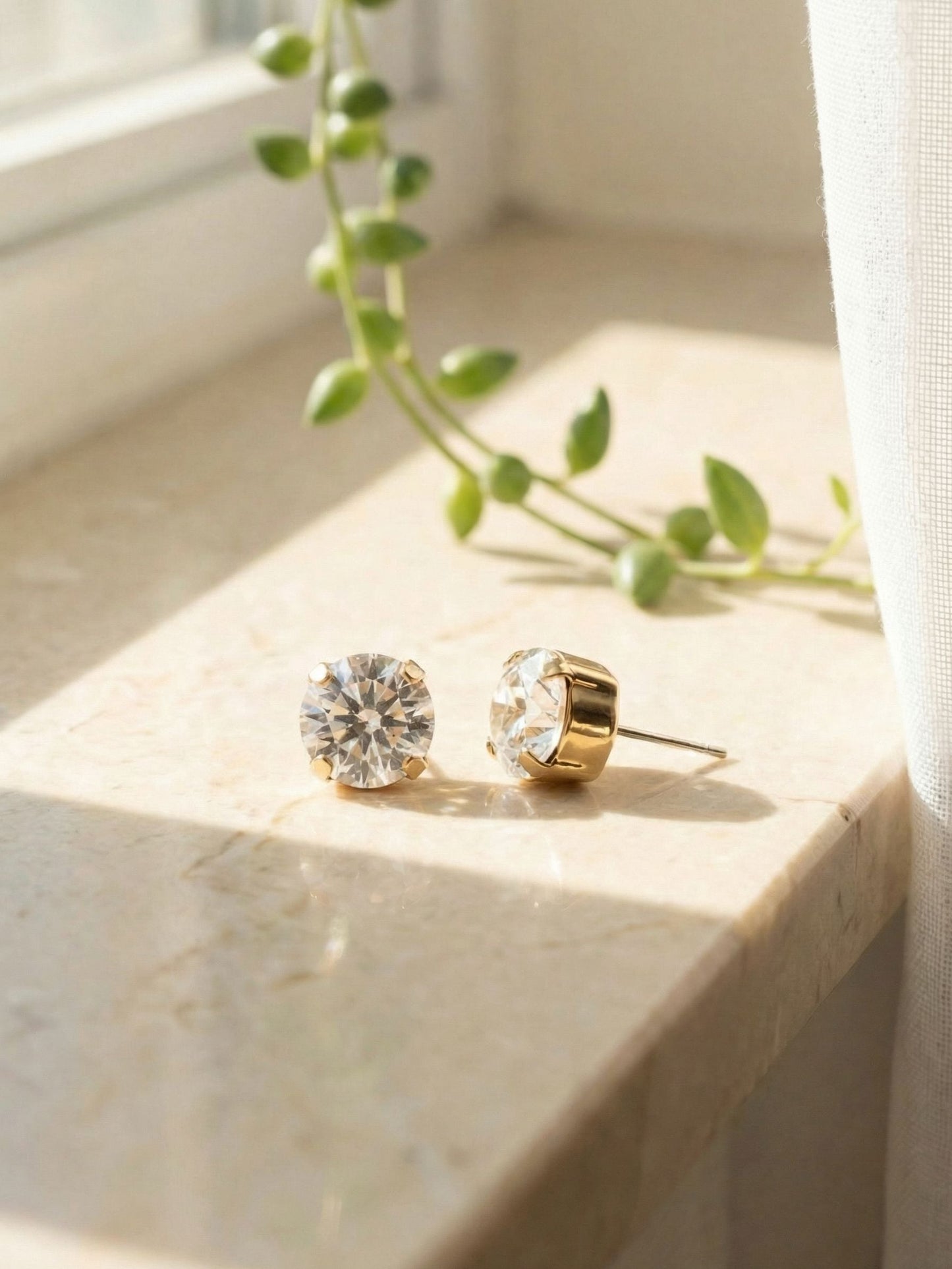 London Stud Earrings- Crystal