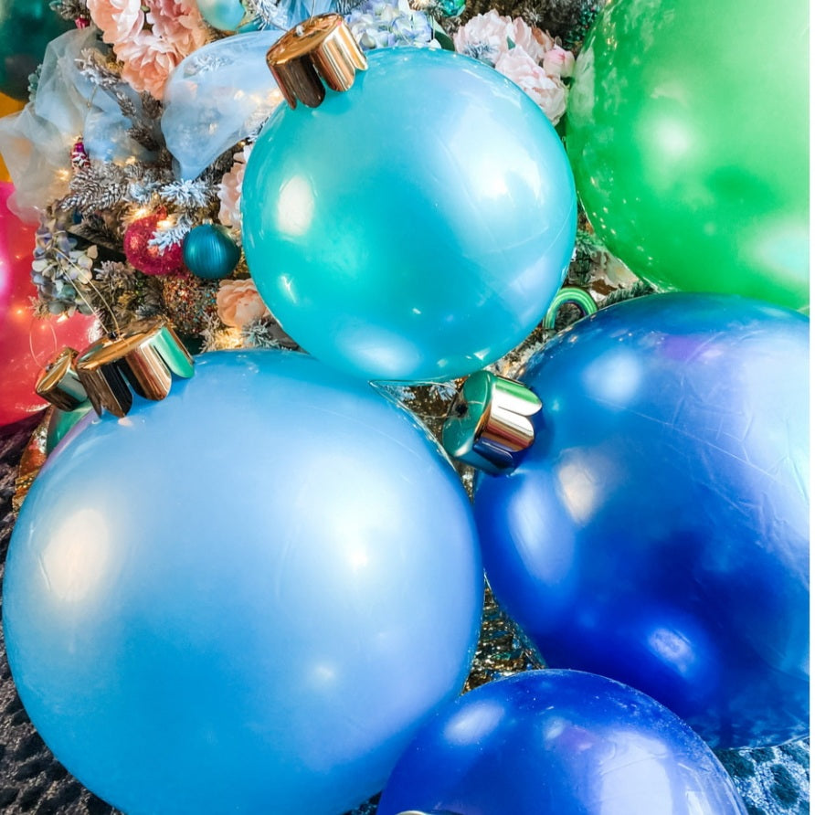Holiball Dark Blue 18"