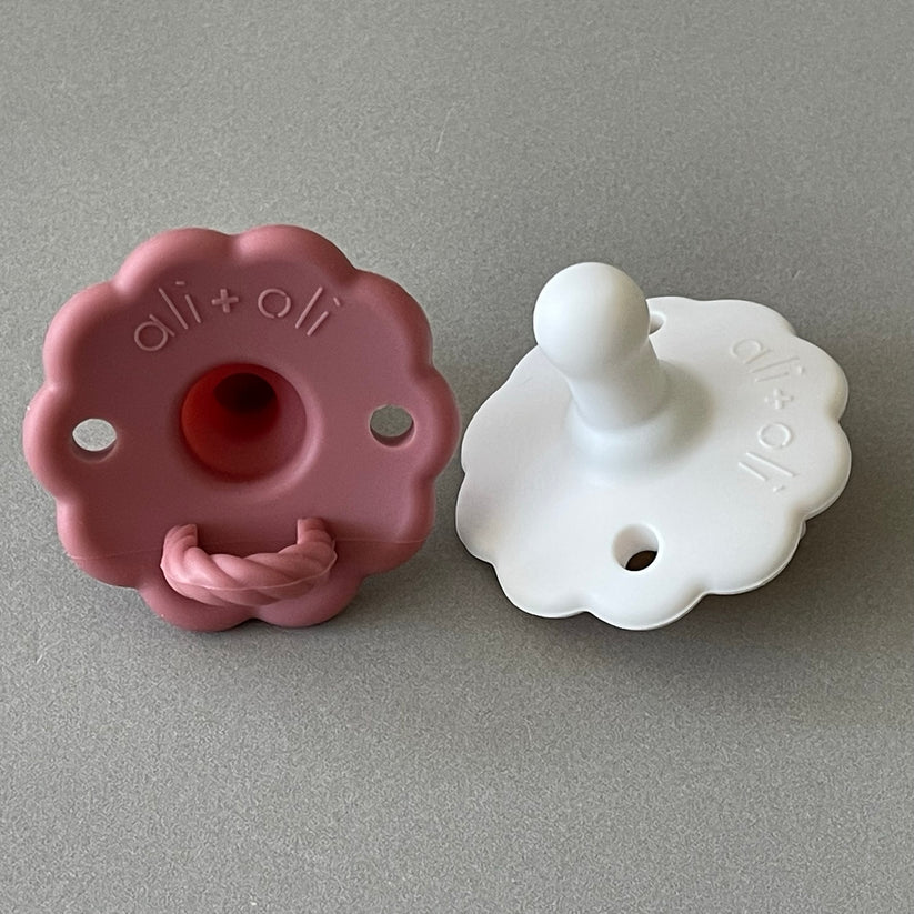 Ali + Oli Pacifier Set