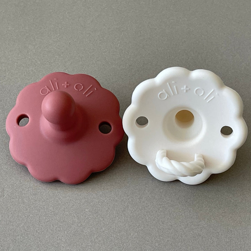 Ali + Oli Pacifier Set