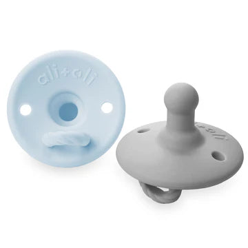 Ali + Oli Pacifier Set