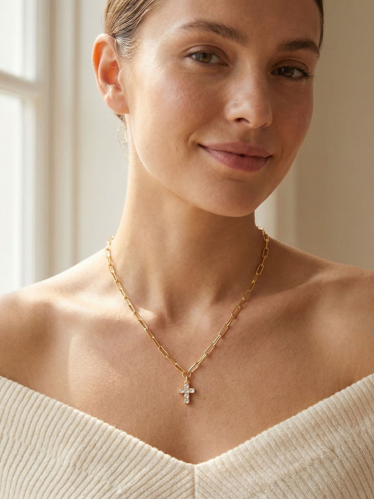 Carly Cross Pendant Necklace - Crystal