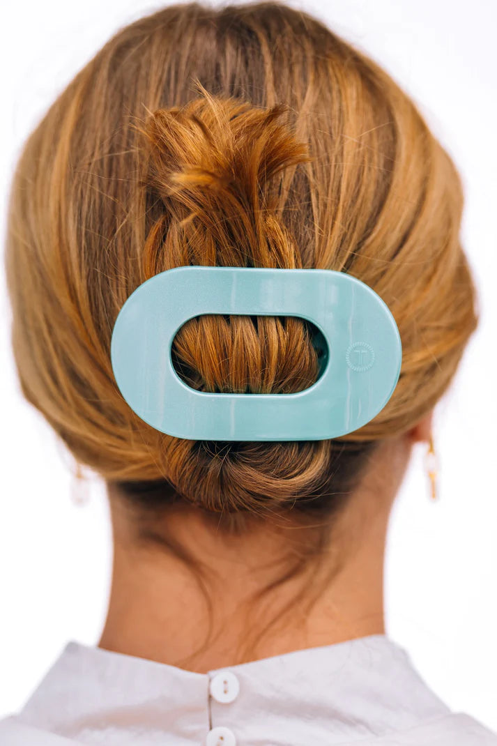 Totally Turquoise Medium Flat Round Hair Clip